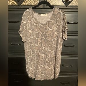 Snake Print S/S Tunic Top